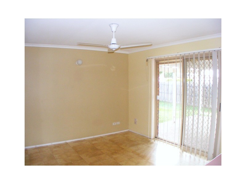 16 Bangalow Crescent, Raceview QLD 4305