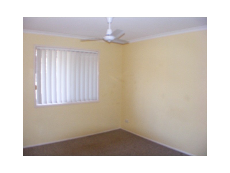 16 Bangalow Crescent, Raceview QLD 4305