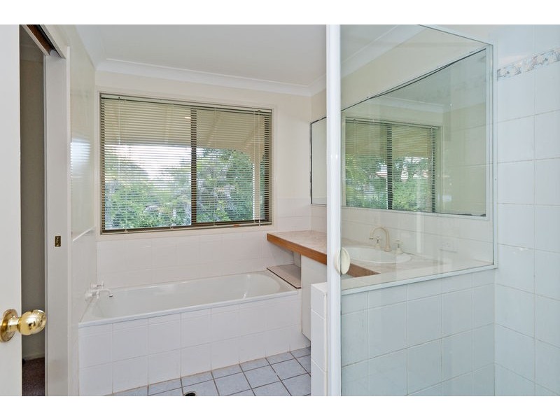 8 Bladon Street, Yamanto QLD 4305