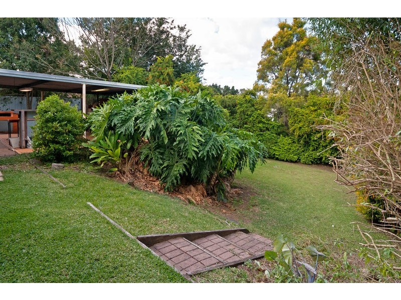 8 Bladon Street, Yamanto QLD 4305
