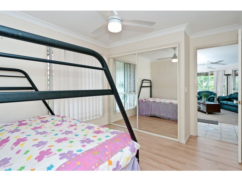 15 Jacana Crescent, Flinders View QLD 4305