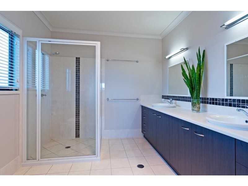 52 Mchale Way, Willowbank QLD 4306