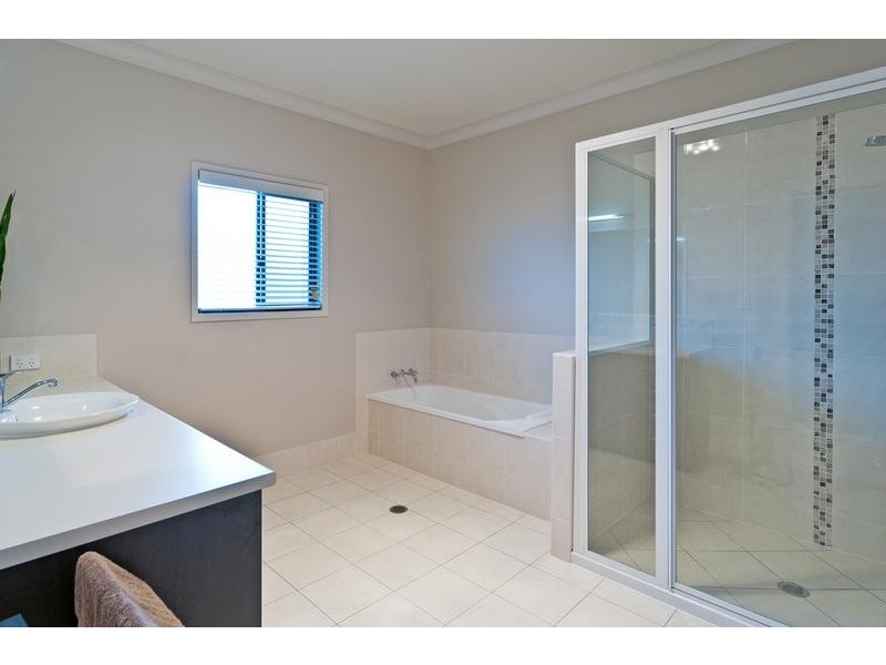 52 Mchale Way, Willowbank QLD 4306