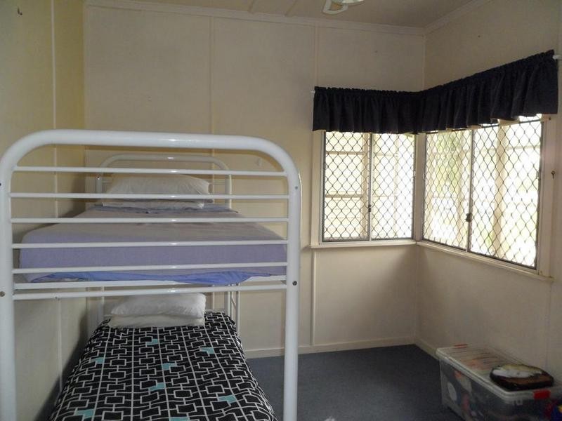 3 Shapcott Street, Eastern Heights QLD 4305