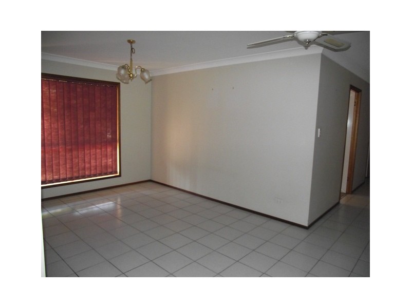 11 Arabian Close, Yamanto QLD 4305