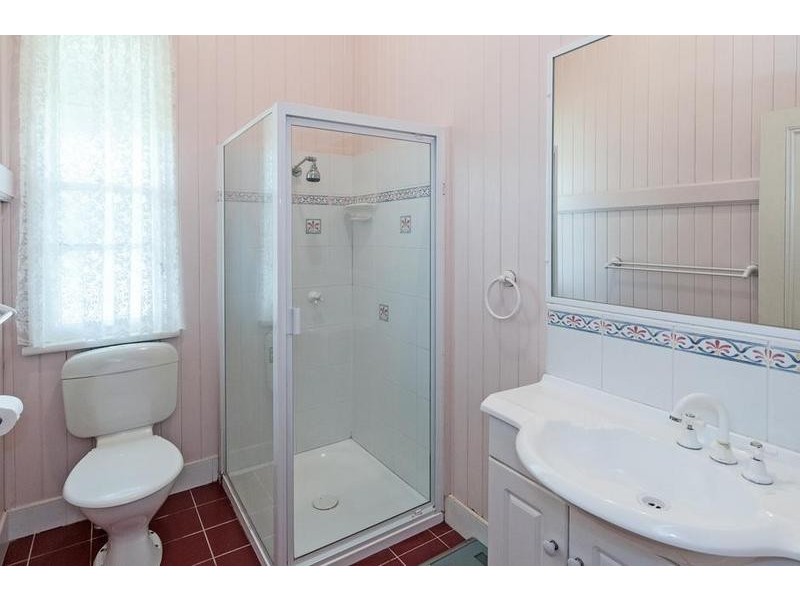 185 Blackstone Road, Silkstone QLD 4304