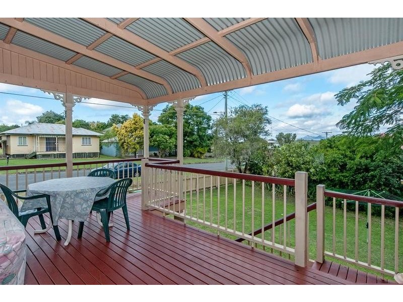 185 Blackstone Road, Silkstone QLD 4304