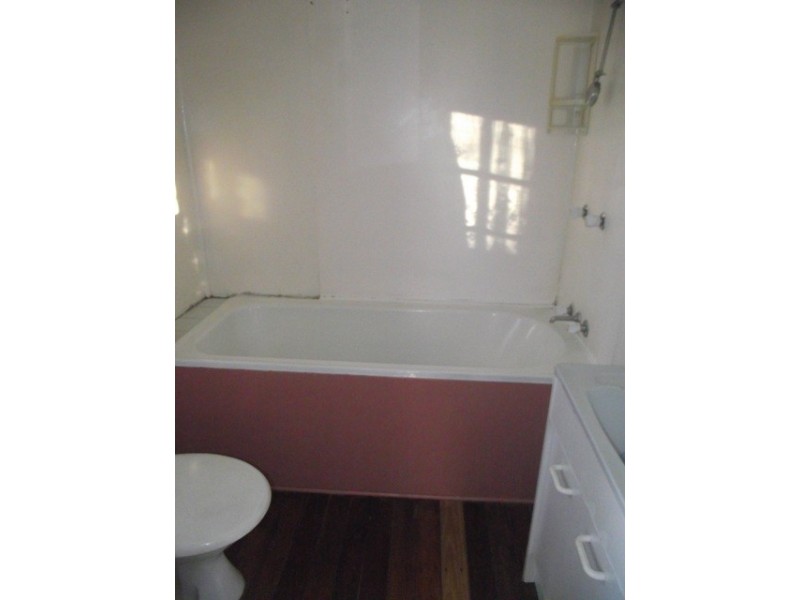 35 East Owen Street, Raceview QLD 4305