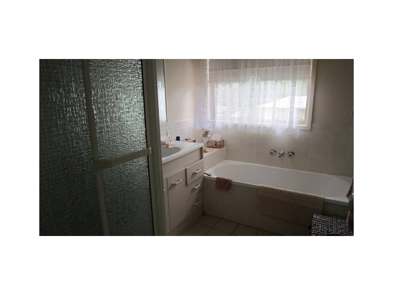 97 Equestrian Drive, Yamanto QLD 4305