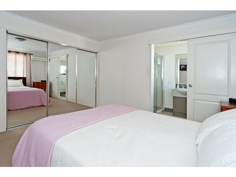 78 Kensington Drive, Flinders View QLD 4305