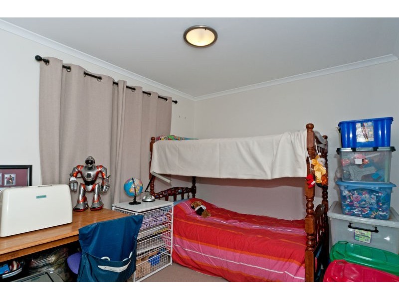78 Kensington Drive, Flinders View QLD 4305