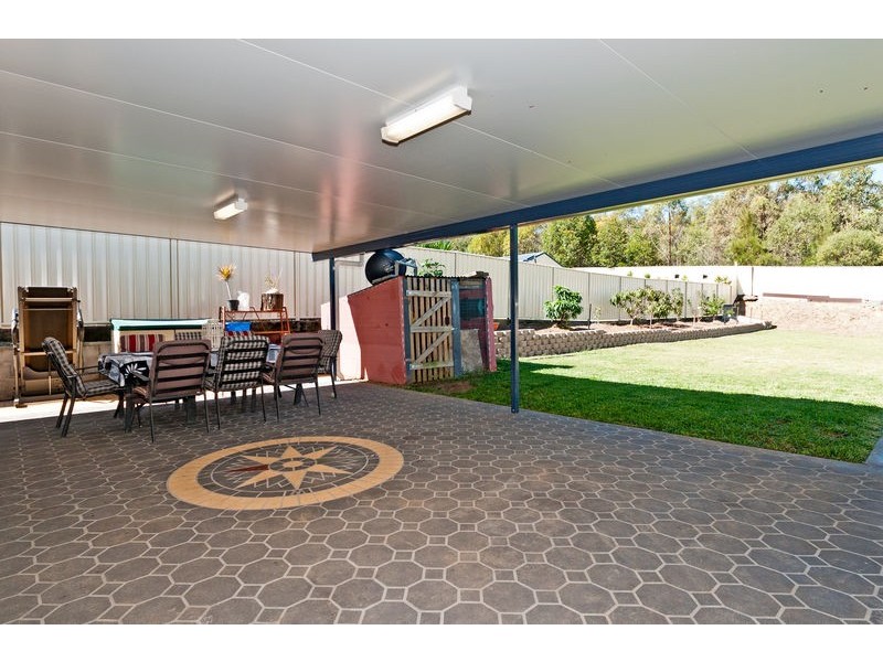 78 Kensington Drive, Flinders View QLD 4305
