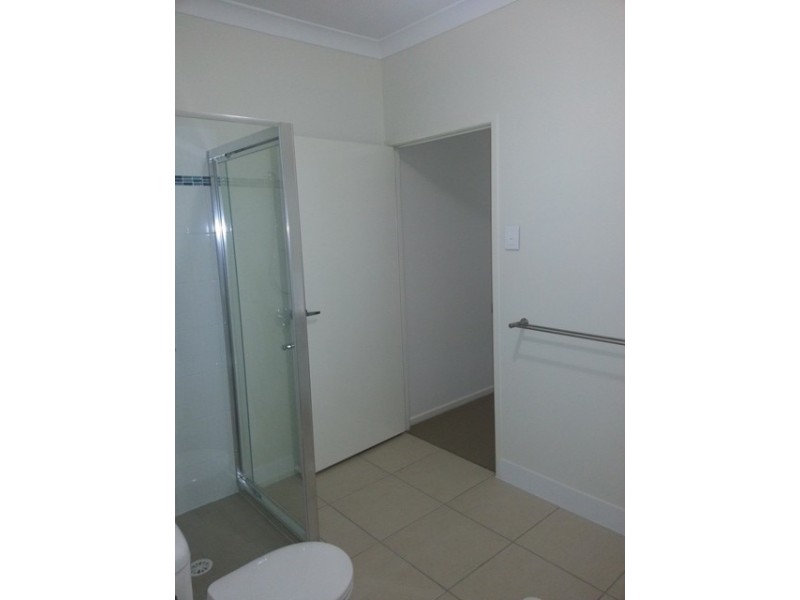 6 Lilly Court, Yamanto QLD 4305