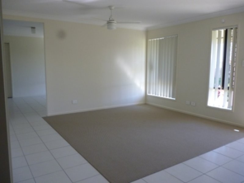 3 Iris Court, Yamanto QLD 4305