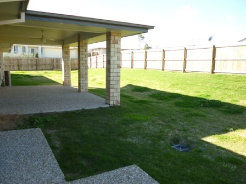 3 Iris Court, Yamanto QLD 4305