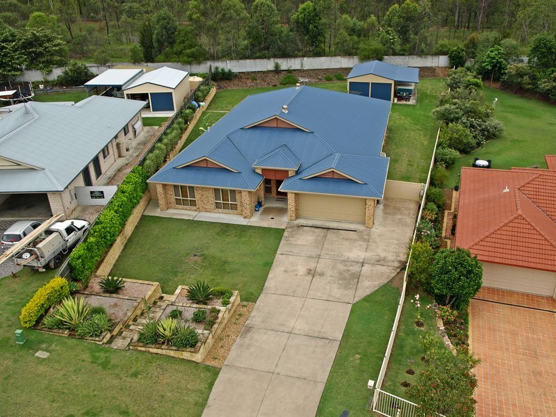 84 Kensington Drive, Flinders View QLD 4305