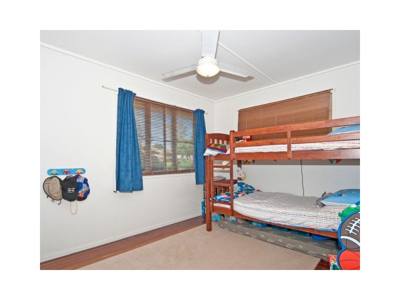 16 Felette Street, Leichhardt QLD 4305
