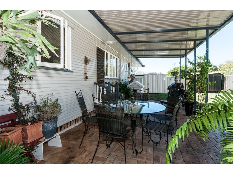 1 Rex Street, Eastern Heights QLD 4305