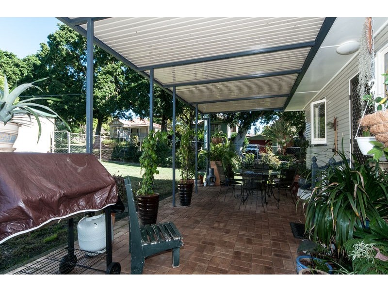 1 Rex Street, Eastern Heights QLD 4305