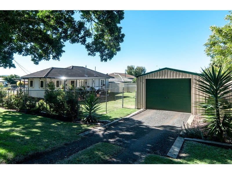 1 Rex Street, Eastern Heights QLD 4305