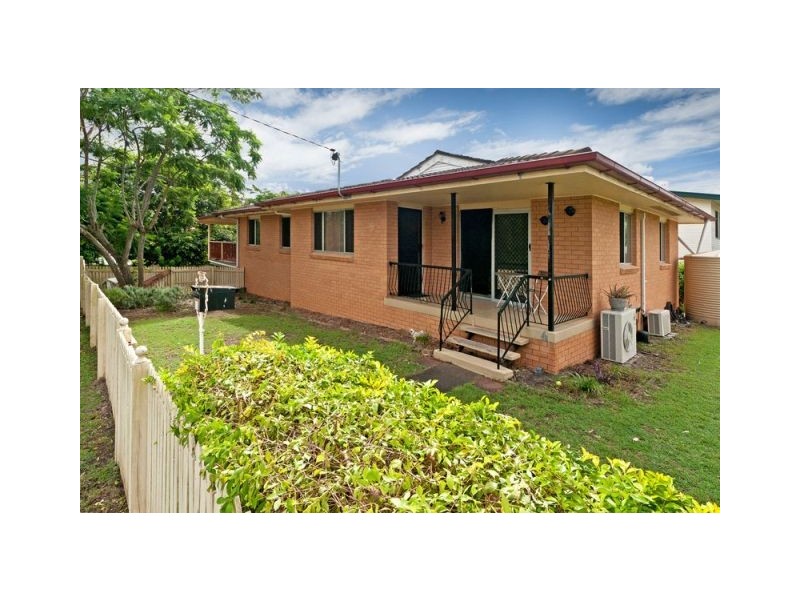 11 Bellhaven Drive, Bundamba QLD 4304