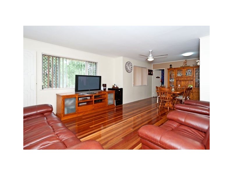 11 Bellhaven Drive, Bundamba QLD 4304