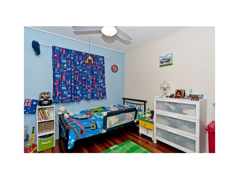 11 Bellhaven Drive, Bundamba QLD 4304
