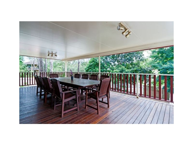 11 Bellhaven Drive, Bundamba QLD 4304