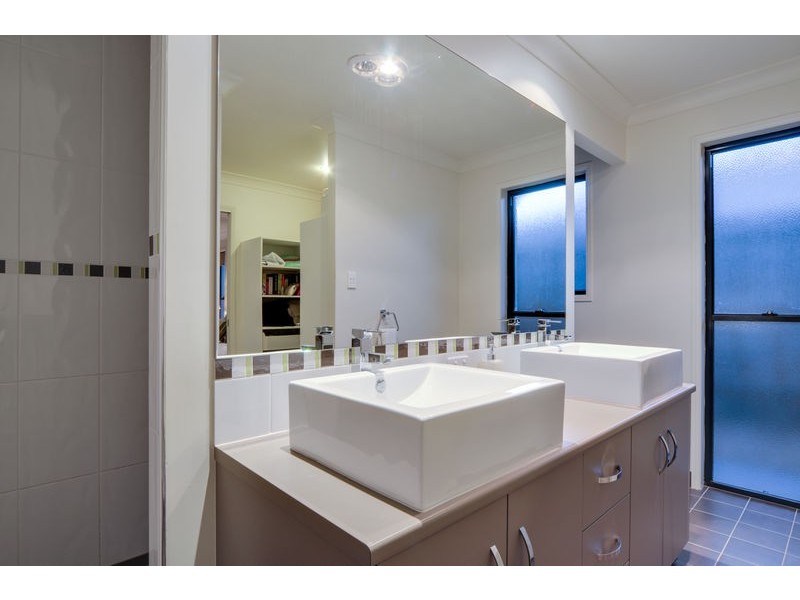 15 Thagaste Close, Augustine Heights QLD 4300