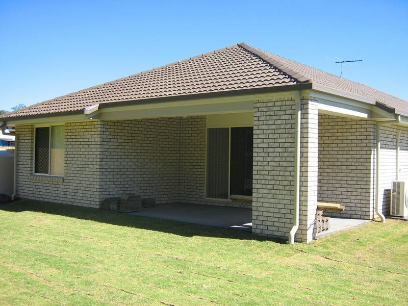 9 Piccadilly Court, Deebing Heights QLD 4306