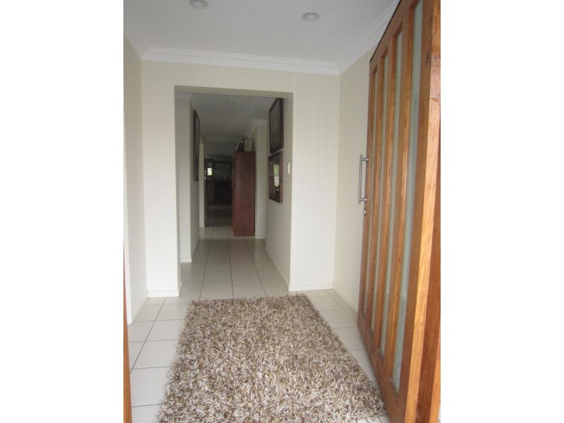 9 Piccadilly Court, Deebing Heights QLD 4306