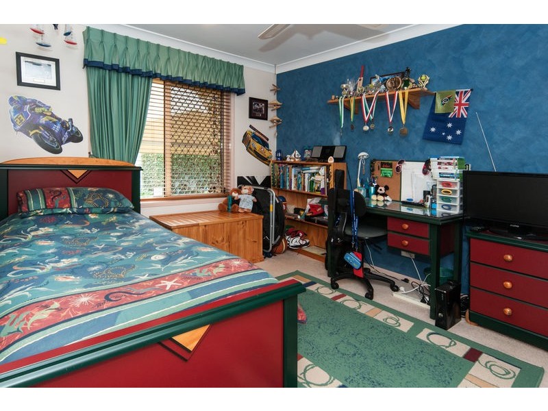 6 Japonica Court, Yamanto QLD 4305