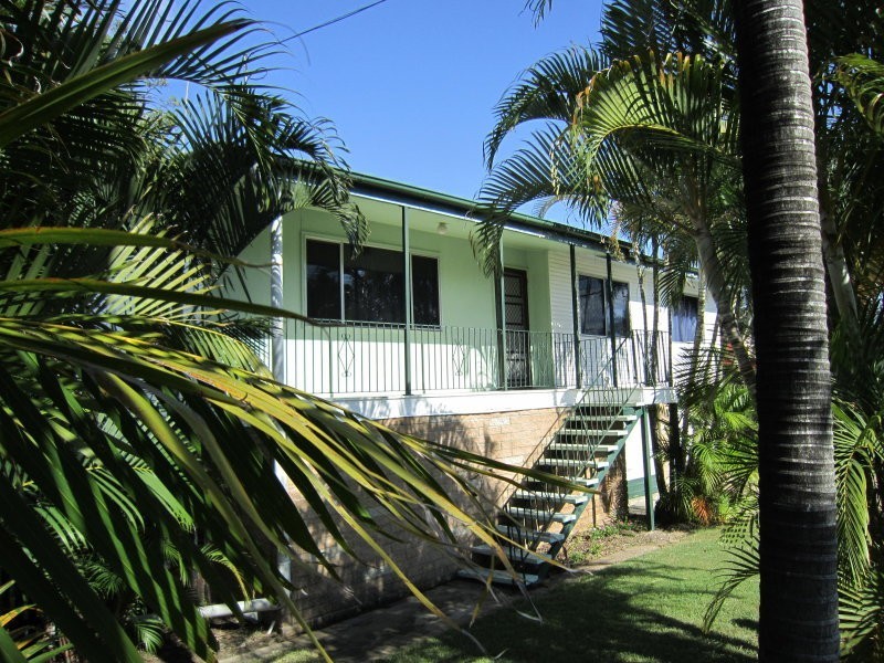 18 Raceview Street, Raceview QLD 4305