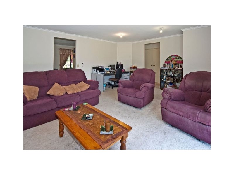 110 Equestrian Drive, Yamanto QLD 4305