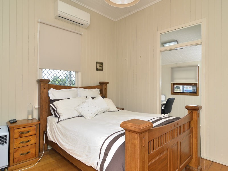 141 Cascade Street, Raceview QLD 4305
