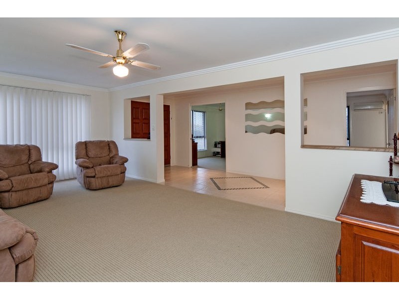 25 Chestnut Drive, Flinders View QLD 4305