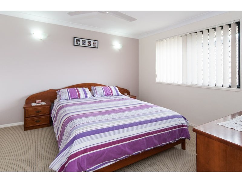25 Chestnut Drive, Flinders View QLD 4305