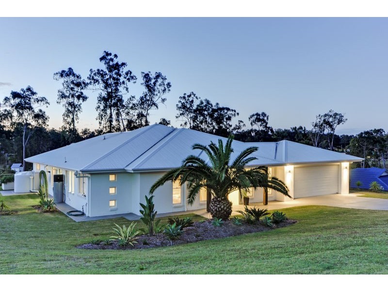 140 Winland Drive, Deebing Heights QLD 4306