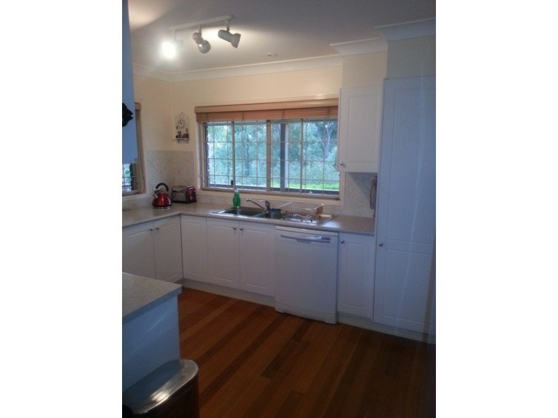 9 Yew Street, Yamanto QLD 4305