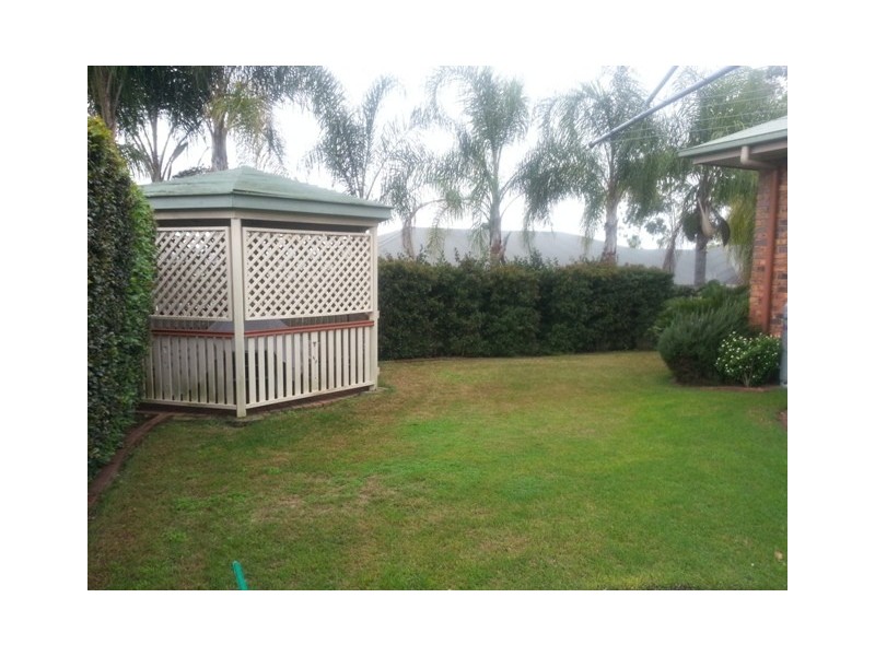 9 Yew Street, Yamanto QLD 4305