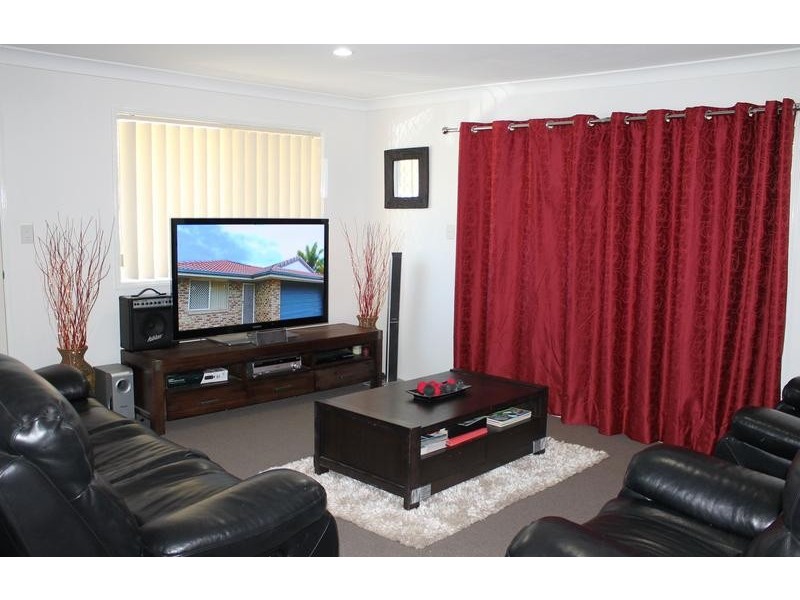 351 South Station Road, Raceview QLD 4305