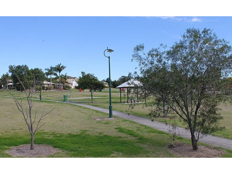 351 South Station Road, Raceview QLD 4305