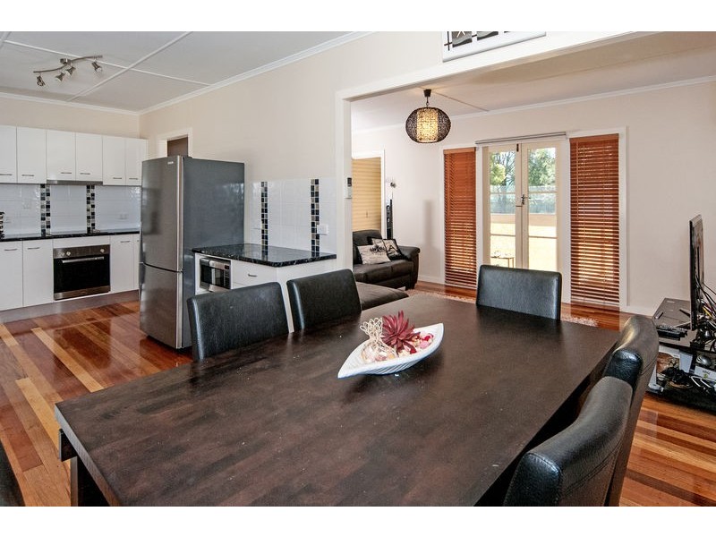 24 Leslie Street, East Ipswich QLD 4305