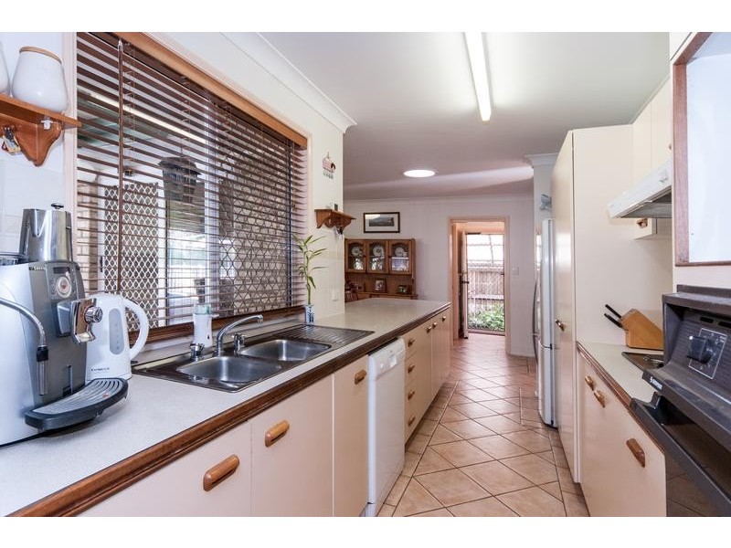 5 Sheppey Place, Yamanto QLD 4305