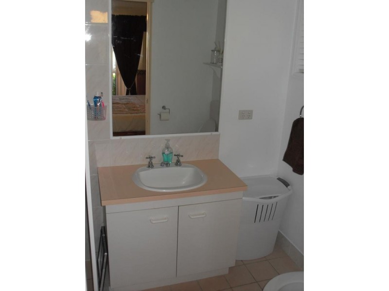 5 Sheppey Place, Yamanto QLD 4305