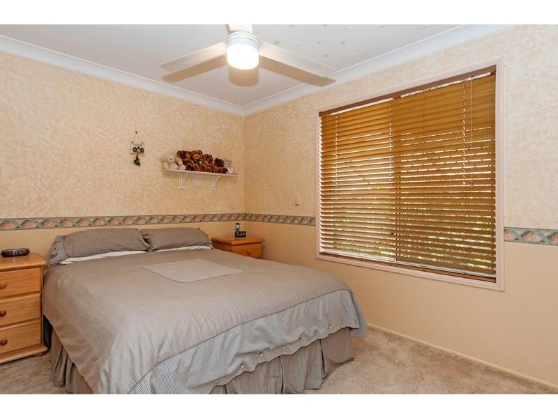5 Sheppey Place, Yamanto QLD 4305