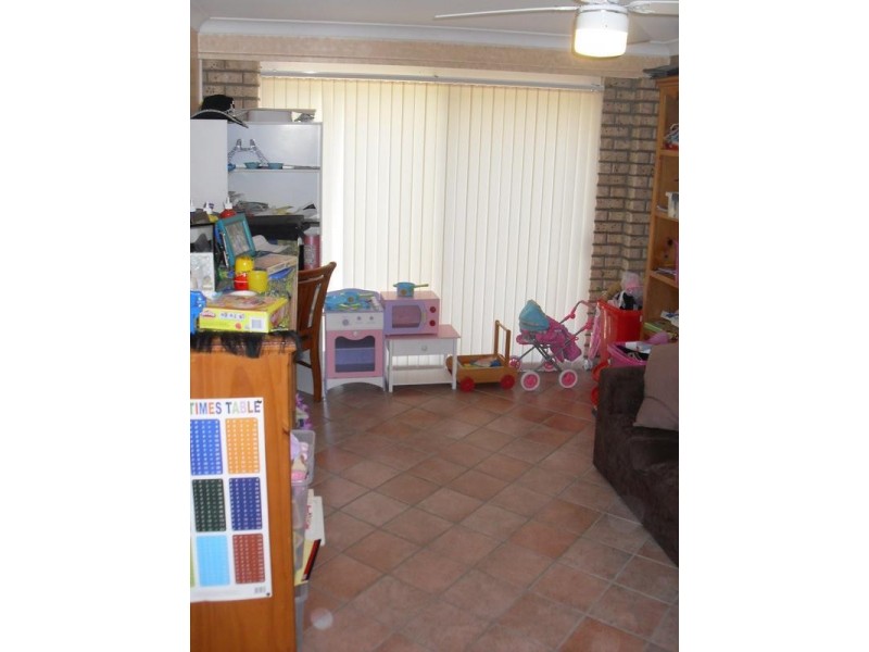 5 Sheppey Place, Yamanto QLD 4305