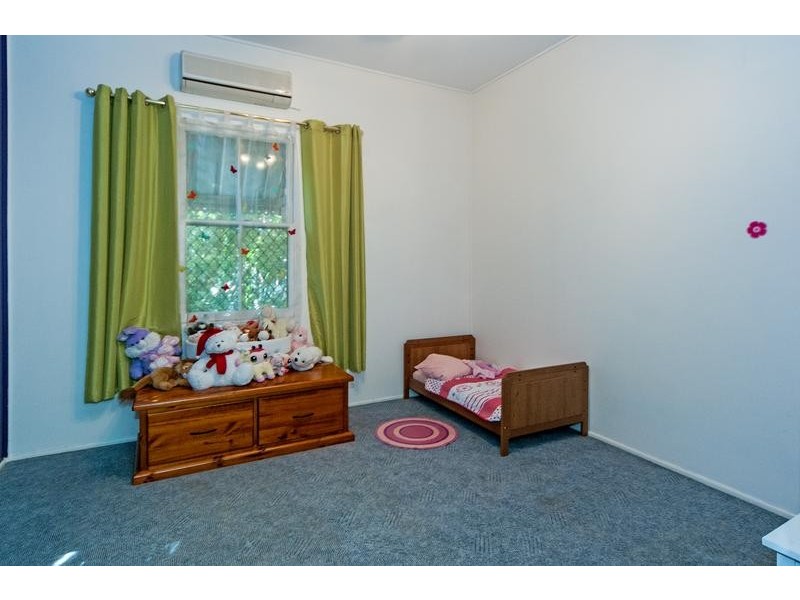2 Feeney Lane, East Ipswich QLD 4305
