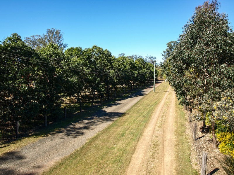 126 Kahler Road, Ironbark QLD 4306