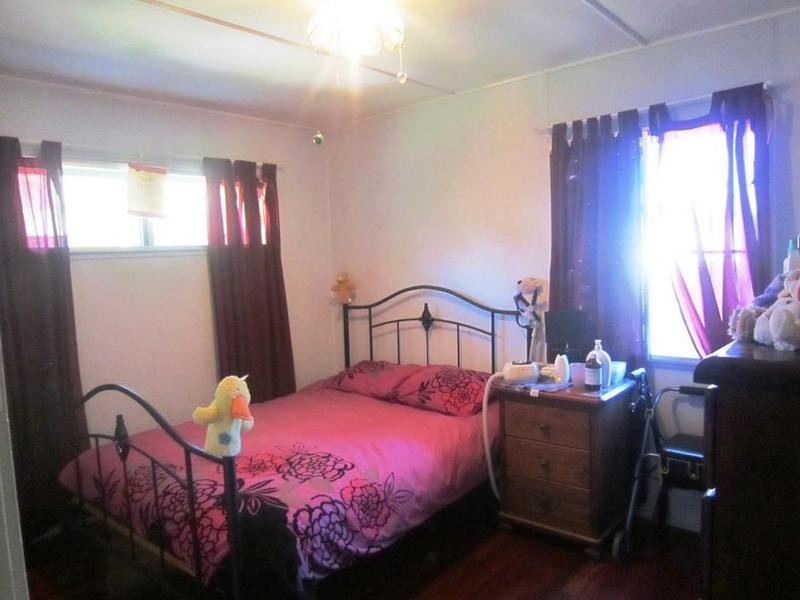 20 Peacock Street, One Mile QLD 4305